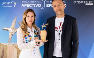 Mireia Orgilés and José Pedro Espada receive the first prize for the best training, transformation, information or awareness-raising action in the field of health” developed in the university environment.